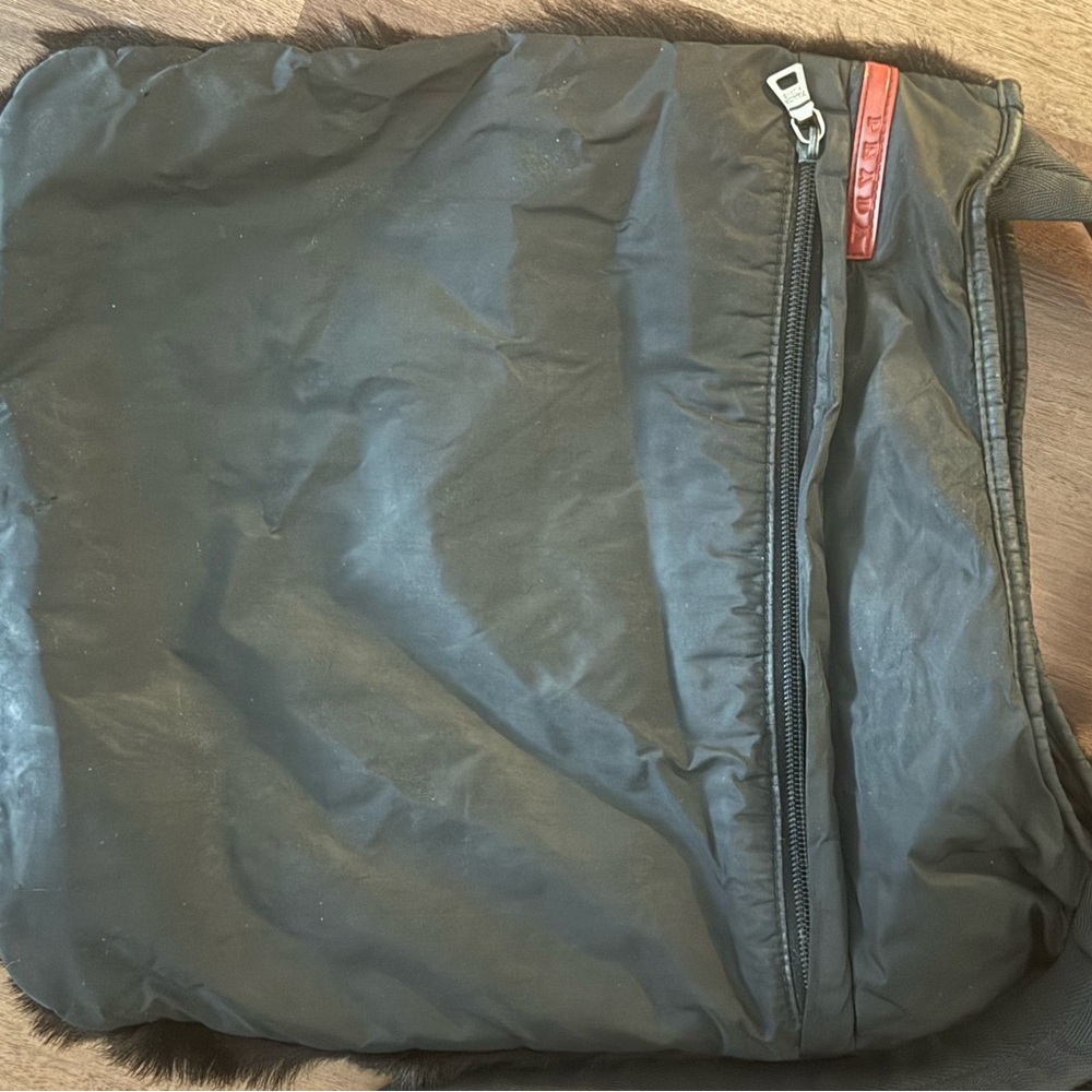 Prada Black and Red Messenger Bag with Minimalist Design - Picture 13 of 14